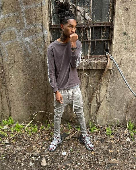 Men Streetwear Outfits, Ig Poses, Black Men Fashion Urban, Dave East, Light Skin Men, Boys Fits, Drip Outfit Men, 20 Year Old, Dope Outfits For Guys