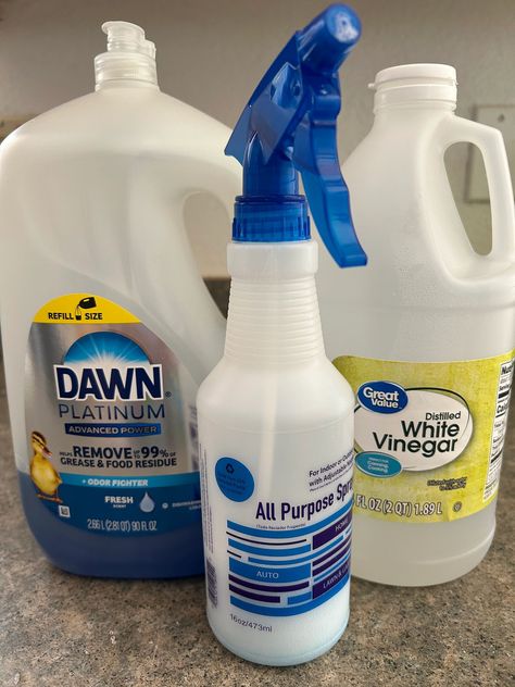 The BEST BATHROOM CLEANER!  - Dawn Dish Soap & Vinegar Dawn Bathroom Cleaner, Vinegar Dawn Shower Cleaner, Vinegar Dish Soap Cleaner, Bathroom Cleaner With Dawn And Vinegar, Clean Bathtub Stains, Best Way To Clean Bathtub, Magic Cleaner Dawn White Vinegar, Vinegar Bathroom Cleaner, Vinegar And Dawn Cleaning Solution