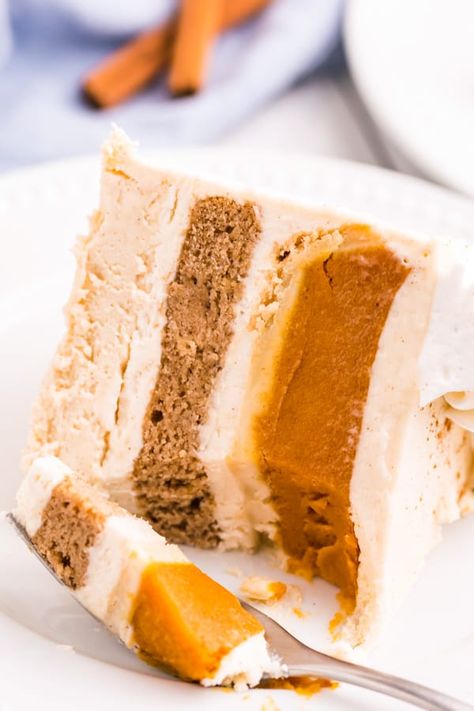 This Thanksgiving piecaken is the perfect combination of pumpkin pie, cinnamon cheesecake, and spice cake. It’s an over-the-top Thanksgiving dessert that is sure to impress! Piecaken Recipe Thanksgiving, Thanksgiving Dishes Dessert, Pumpkin Brulee Pie, Pumpkin Pie Birthday Cake, Cinnamon Spice Cake Recipes, Hilly's Pumpkin Caramel Pie Recipe, Pumpkin Pie Frosting, Thanksgiving Layer Cake, Thanksgiving Recipes Fancy