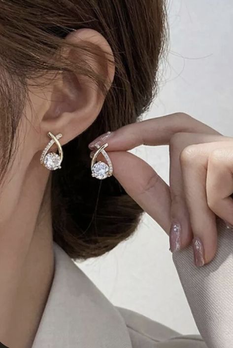 Women Stud Earrings, Minimal Jewellery, Cubic Zirconia Hoop Earrings, Bali Earrings, Korean Earrings, Alloy Earrings, Gold Ornaments, Moissanite Earrings, Ear Stud