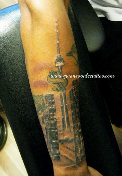 CN tower Toronto tattoo on arm Cn Tower Tattoo, Tower Tattoo, Tattoos Leg, Toronto Tattoo, Tattoo On Arm, Full Leg Tattoos, Tattoos Ideas, A Tattoo, Leg Tattoos