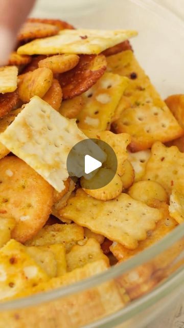 Allrecipes on Instagram: "Pull out the big bags...and we mean B I G bags for these garbage bag crackers 🗑️🍞  Whether you have bits and bobs of crackers OR you need an easy snack everyone will love, @nicolemcmom is showing you how she’s shaking things up—trash bag style 😆 Your favorite seasonings + popcorn butter + an assortment of crackers = salty, crunchy, seasoned perfection.   #instafood #food #foodie #popcorn #popcornbutter #butter #ranch #ranchseasoning #seasonings #redpepper #onionpowder #garlicpowder #savory #crackers #trashcan #tincan #dressed #easysnacks #footballseason #appetizers #quickandeasy #homecook" Garbage Can Crackers, Party Crackers Recipe, Ranch Crackers Recipe, Savory Crackers, Popcorn Butter, Ranch Crackers, Cracker House, Frosty Recipe, Party Crackers