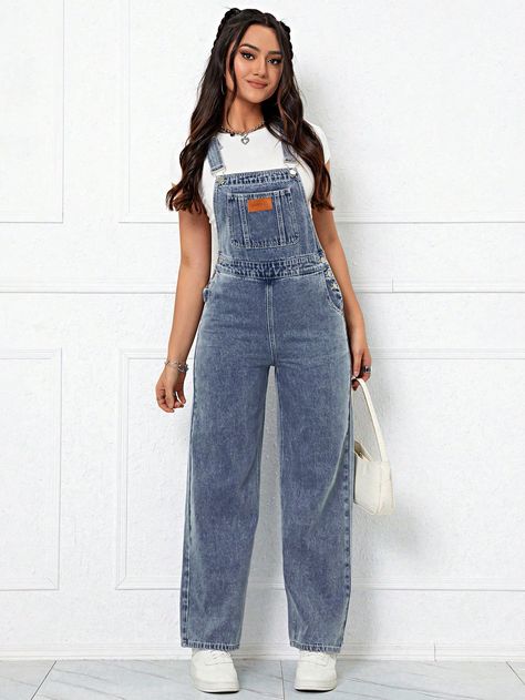 Medium Wash Casual Collar Sleeveless Denim Letter Overall Embellished Non-Stretch  Women Clothing Denim Outfits For Women Party, Overall Outfits Summer, Salopette Outfit, Jean Jumpsuit Outfit, Cute Overall Outfits, American Made Clothing, Long Overalls, Batik Clothing, Outfit Elegantes