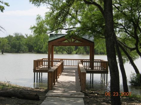 Gotta have the pond with a good boat dock! :) Lake Landscaping, Farm Pond, Fishing Dock, Lake Dock, Lakefront Living, Lakefront Property, Best Boats, Lake Living, Guest Cottage