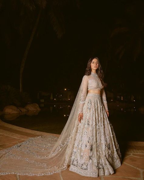 Photo from Rakul Preet Singh and Jackky Bhagnani Wedding Reception Lehenga Bridal, भारतीय दुल्हन संबंधी, Engagement Looks, Latest Bridal Lehenga Designs, Engagement Dress For Bride, Engagement Lehenga, Reception Outfits, Sangeet Outfit, Bridal Lehenga Designs