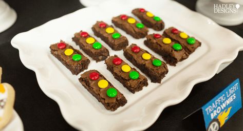 Traffic Light Brownies Recipe Hot Wheels Birthday Party, Hot Wheels Themed Birthday Party, Blaze Birthday Party, Blaze Birthday, Kids Birthday Party Food, Hotwheels Birthday Party, 2nd Birthday Party For Boys, Festa Hot Wheels, Hot Wheels Birthday