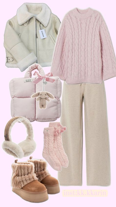 Милый образ на холодную погоду Ugg Cute Girly Winter Outfits, Soft Pink Outfits, Cute Fits Winter, Cute Outfits For Winter, Winter Inspo Outfits, Preppy Winter Outfits, Cozy Winter Outfits, Cold Outfits, Cute Winter Outfits