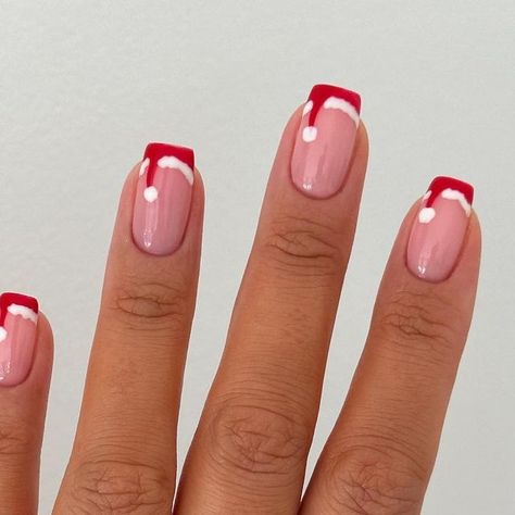 Santa Hat Tip Nails, Christmas Nails 2023 Santa Hat, Christmas Short Shellac Nails, Santa Hat Acrylic Nails, Christmas Nails Simple Acrylic, Cute Small Christmas Nails, Nails Christmas Designs Simple, Australian Christmas Nails, Christmas Nails On Natural Nails