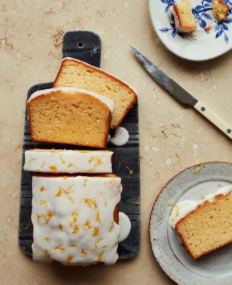 Food Photography Cake, Food Flatlay, Loaf Cake Recipes, Mini Torte, Lemon Drizzle Cake, Drizzle Cake, Dessert Photography, Lemon Drizzle, Gateaux Cake