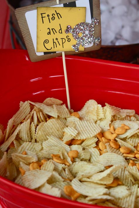 Fish & Chips: Gold Fish w/ Potato Chips Fish And Chips Party Ideas, Jimmy Buffett Party, Cruise Ship Party, Goldfish Snack, Bunco Themes, Snack Gift Baskets, Fish Snacks, Snack Gift, Concept Ideas