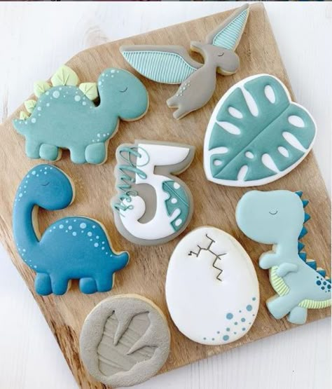 Dinosaurs Cakes, Dino Cookies, Dino Birthday Cake, Dino Tracks, Dinosaur Baby Shower Theme, Cookie Corner, Dinosaur Birthday Theme, Dinosaur Birthday Cakes, Dinosaur Cookies