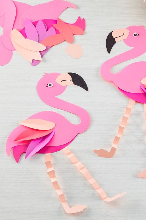 We are putting our foot down. This paper flamingo craft is fla-mazing. If you’re looking at easy summer crafts for kids at home, in the classroom, at summer camp, or for a slumber party, this one is a perfect one to try. All you need to craft this summer craft is your favorite colors of Astrobrights paper, scissors, glue or tap, and small googly eyes. What are you waiting for? Try out this paper craft yourself by visiting the link. *Difficulty: Easy* Flamingo Template, Pink Flamingo Craft, Mother's Day Crafts For Preschoolers, Easy Summer Crafts For Kids, Paper Flamingo, Flamingo Projects, Easy Summer Crafts, ليلو وستيتش, Flamingo Craft