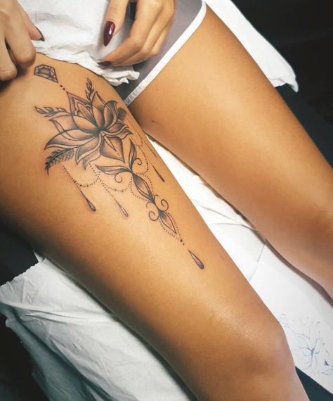 Lace Thigh Tattoos, Feminine Thigh Tattoos, Mandala Thigh Tattoo, Mandala Tattoos For Women, Thigh Piece Tattoos, Cute Thigh Tattoos, Girl Thigh Tattoos, Hip Thigh Tattoos, On Tattoo