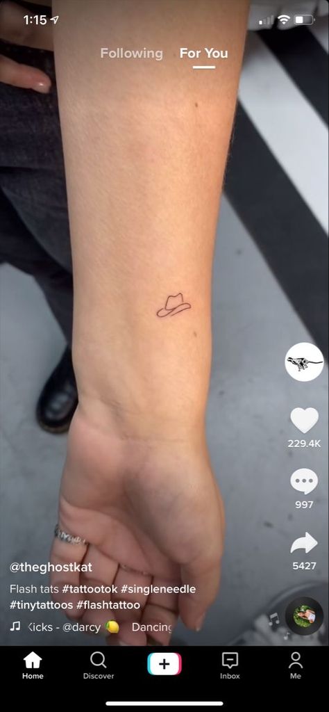 Minimalist Country Tattoo Ideas, Single Line Cowboy Boot Tattoo, Tiny Longhorn Tattoo, Small Country Tattoo Ideas, Tiny Texas Tattoo, Mini Cowboy Hat Tattoo, Simple Cowboy Hat Tattoo, Tiny Cowboy Hat Tattoo, Yee Haw Tattoo