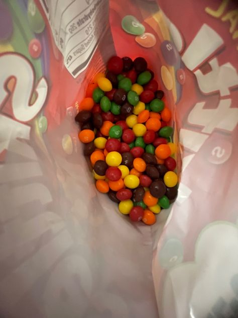 #winrsoto #skittles Skittles Aesthetic, Heidi Core, Ig Dump, Virtual Gift, Marshmallow Peeps, Free House Design, Dump Ideas, Food Therapy, Friends Aesthetic