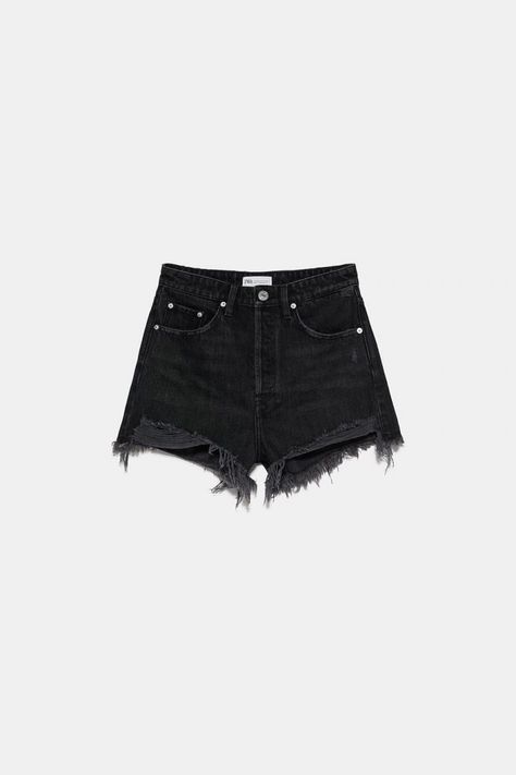 Black Jean Shorts, Ripped Denim Shorts, Zara Shorts, Cut Offs, Frayed Denim, Girly Shoes, Styl Retro, Ripped Denim, Short En Jean