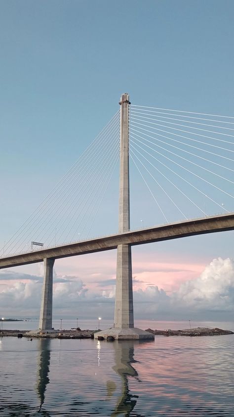 Calm #bridge #sea #vitaminsea #ship #travel #cebu #aesthetic #alone Cebu Aesthetic Photography, Sm Seaside Cebu Night, Sm Seaside Cebu Aesthetic, Cebu City Photography Aesthetic, Cebu Bridge, Cebu City Aesthetic, Cebu City Photography, Offline Dp For Instagram, Cebu Aesthetic