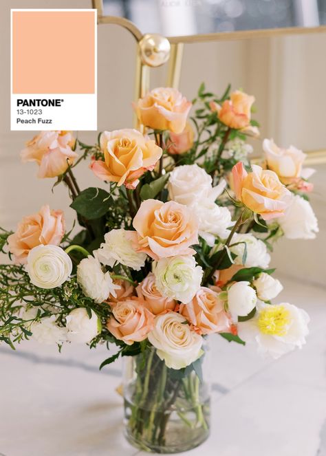 Peach Fuzz Pantone 2024 Wedding, Peaches And Cream Wedding Theme, Peach Fuzz Wedding, Peach Table Decor, Peach Wedding Palette, Peach Wedding Theme, Peach Wedding Decorations, Apricot Wedding, 2023 Color Of The Year