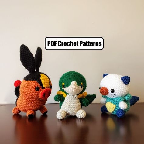 Gen 5 amigurumi crochet pattern set includes patterns for Snivy, Tepig, and Oshawott Oshawott Crochet Pattern, Crochet Oshawott, Nerd Amigurumi, Pokémon Crochet, Anime Crochet, Pokemon Crochet, Pokemon Crochet Pattern, Crochet Pokemon, Pokemon Pattern