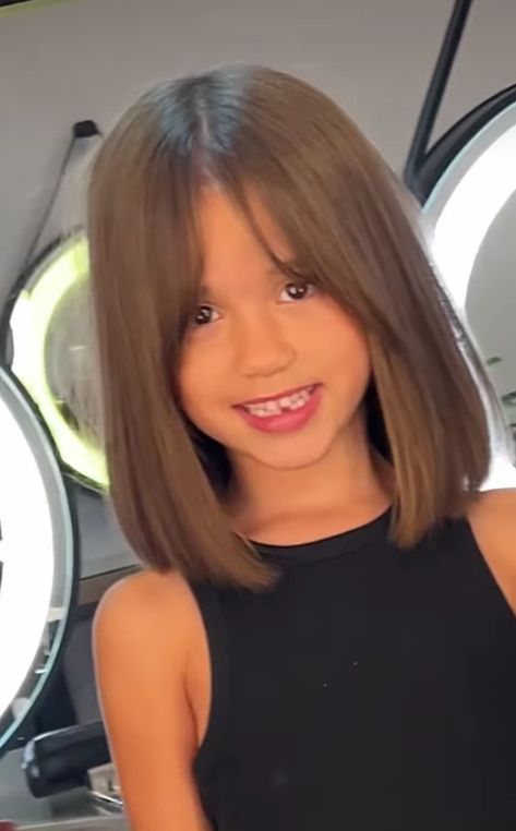 Girls Fringe Hairstyles Kids, Hair Cuts For Girls Medium Kids, Kid Hair Cut Girl, Girls Fringe Hair Kids, Hair Cuts Girls Kids, Bangs For Little Kids, Bob Haircut Girls Little Kids, Children's Haircuts Girl, Hair Cuts For 6 Year Girl