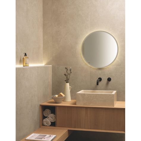 Fap Ceramiche Nobu wand- en vloertegel - 60x120cm - gerectificeerd - Natuursteen look - Beige mat (beige)De Fap Ceramiche Nobu wand- en vloertegel in beige mat is een prachtige toevoeging aan elke badkamer of keuken. Met zijn natuursteen look en gerectificeerde afwerking straalt deze tegel elegantie en stijl uit. De afmetingen van 60x120cm zorgen voor een ruimtelijk gevoel en maken elke ruimte luxueus. Of je nu een moderne of klassieke inrichting hebt, deze tegel past perfect bij verschillende i Light Beige Bathroom, Look Beige, Beige Bathroom, Bathroom Spa, Past Perfect, Bathroom Inspiration, Light Beige, Sweet Home, Garage