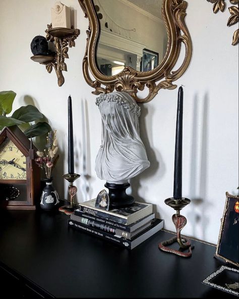 Alternative Apartment, Fifties Housewife, Witch Home Aesthetic, Gothic Apartment Decor, Victorian Minimalist, Gothic Victorian Homes, Office Vanity, Victorian Gothic Decor, Gothic Minimalist