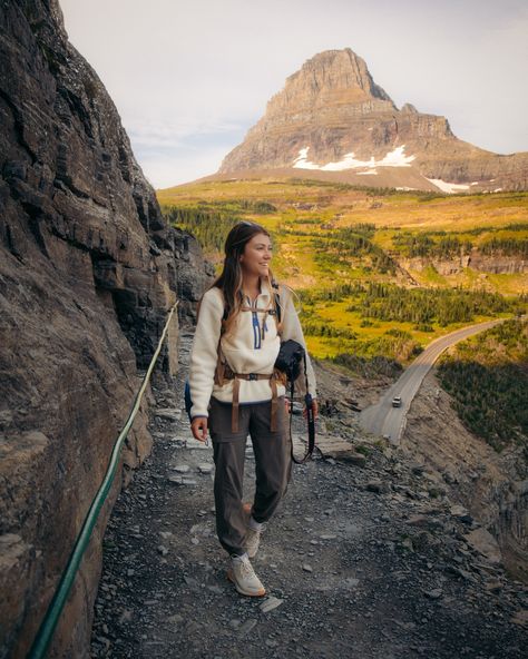 Hello from Glacier National Park! I absolutely loved hiking the Highline trail while exploring this beautiful area because the whole entire hike had stunning views. It’s definitely a long one so plan to carry enough water or have a water filter and we also had lots of snacks to keep the energy levels up. It’s also very exposed so be sure to have sunscreen and a hat 🙌🏽 Happy hiking and leave no trace 🤍✨ 📸 w/ @readyjetaway + @_adamdesjardins Hiking Pose, Hiking Poses, Hiking Photos, The Highline, Leave No Trace, High Line, Glacier National, Zion National Park, Glacier National Park