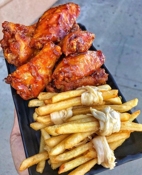 Best Korean Fried Chicken on Instagram: “The weekend is here. It’s time for some Korean fried chicken wings and fries wrapped cheese🤤. To place your orders: 📞 Call us :…” Chicken Wings And Fries, Wings And Fries, Korean Fried Chicken Wings, Korean Chicken, Korean Fried Chicken, Fried Chicken Wings, Buffet Food, Pretty Food, Food Cravings