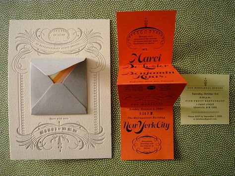 . Creative Invites Ideas Unique, Cool Envelope Design, Wedding Suites Invitation, Foldable Wedding Invitations, Wedding Invitations Letterpress, Aesthetic Envelope Design, Creative Invitation Ideas, Cool Invitations, Folding Invitation