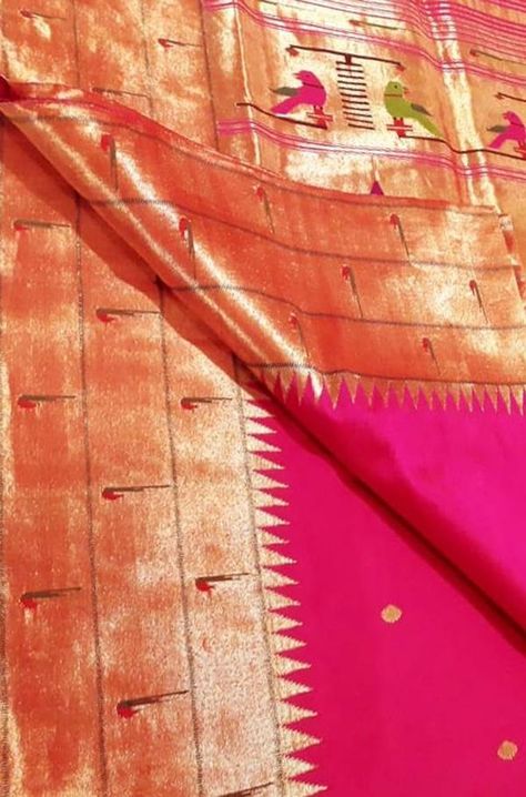 Pythani Sarees, Pink Paithani Saree, Pink Paithani, Maharashtrian Saree, Silk Saree Blouse Designs Patterns, Pattu Saree Blouse Designs, Wedding Saree Blouse Designs, Birds Design, Wedding Saree Blouse