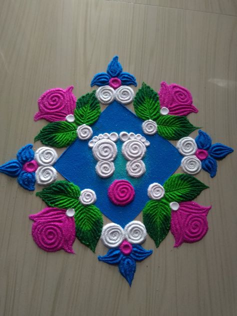 Siddhis rangoli art New Year Rangoli Design 2022, Sand Video, Rangoli Designs For Beginners, Rangoli Photos, Rangoli For Beginners, Diwali Message, New Year Rangoli, Design Rangoli, Border Rangoli