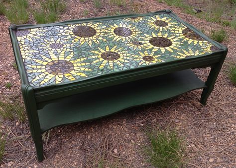 Vintage coffee table updated with paint & mosaic sunflower top Mosaic Coffee Table Ideas, Tile Coffee Table Diy, Mosaic Top Table, Sunflower Coffee Table, Sunflower Painted Table, Mosiac Tile Coffee Table, Mosiac Tile Outdoor Table Diy, Mosaic Table Top Designs, Rectangle Mosaic Table