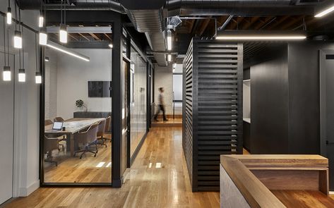 Inside Private Boutique Law Firm Office in Brooklyn - Officelovin' Law Firm Office Design, Law Firm Design, Law Firm Office, Law Office Design, Dark Office, Law Office Decor, Street Townhouse, Lawyer Office, Small Office Design