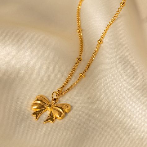 Stainless Steel 18K Gold Plated Simple Style Classic Style Butterfly Plating Pendant Necklace https://trendy-jewels.eu/products/stainless-steel-18k-gold-plated-simple-style-classic-style-butterfly-plating-pendant-necklace-1 Trendy Jewels #Bestseller Golden Butterfly, Bow Pendant, Gold Water, Detailed Jewelry, Bow Necklace, Butterfly Pendant Necklace, Bead Chain, Gold Butterfly, Butterfly Charm