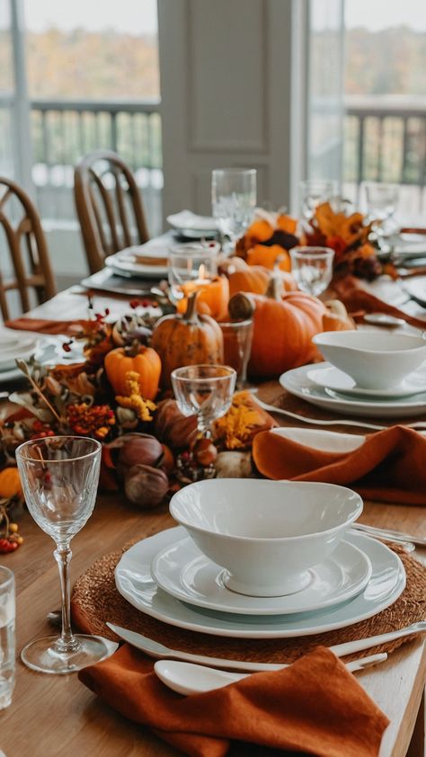 Create a stunning Fall table setting for your Rustic Elegant Wedding Discover Autumn decoration ideas for your round table featuring Dollar Tree Autumn dinner and dining room inspiration Get inspired by beautiful casual Fall table decor Traditional Thanksgiving Recipes, Autumn Dinner, Fall Dining Room, Traditional Thanksgiving Menu, Table Setting Ideas, Friendsgiving Dinner, Autumn Dining, Casual Dining Rooms, Dinner On A Budget