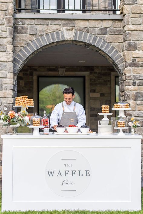 Chic Brunch Party meets Fairytale Castle Wedding - Hey Wedding Lady Waffle Station Wedding, Affogato Bar Wedding, Pancake Bar Wedding, Brunch Wedding Aesthetic, Wedding Party Ideas Decoration, Crepe Station Wedding, Waffle Station Brunch Party, Food Cart Wedding, Waffle Bar Wedding