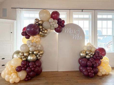 Balloon & Event Stylist on Instagram: "Loving these fall themed colors for bridal showers 🍂 • • • • #fallthemebridalshower #fallbridalshower #fallballoons #burgundyballoons #burgundytheme #njbridetobe #njbridetobe2023 #jerseyshore" Maroon And Gold Balloon Garland, Burgundy And Gold Balloon Arch, Burgundy Party Decorations Ideas, Burgundy And Gold Backdrop, Maroon Balloon Arch, Burgundy Decorations Party, Burgundy Graduation Party Decorations, Burgundy Balloon Arch, Burgundy Bridal Shower Ideas