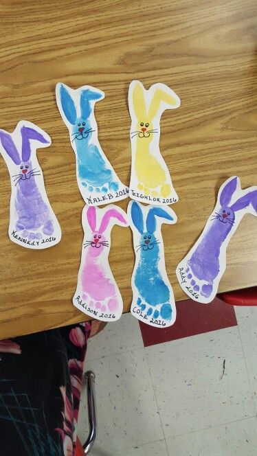 Toddler Easter Footprint Art, Peep Footprints, Rabbit Footprint Craft, Peeps Footprint Craft, Hand Print Bunny, Easter Hand And Footprint Crafts, Easter Bunny Toddler Craft, Easter Art Projects For Toddlers, Baby Feet Bunny Painting