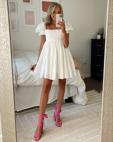 Graduation Dresses For The Class of 2022 White Graduation Dress College, White Grad Dresses, College Grad Dresses, Winter Graduation Outfit, High School Graduation Outfit, White Grad Dress, 8th Grade Graduation Dresses, Graduation Dress High School, Winter Graduation