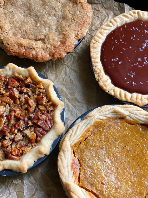 Thanksgiving Mini Pie Quartet Mini Pies In Mini Pie Tins, One Pan Mini Thanksgiving Pies, Pie Tart Recipe, 5 Inch Pies, Small Pie Recipes, Mini Chess Pies, Mini Thanksgiving Pies, Mini Pies Recipes, Small Pecan Pies