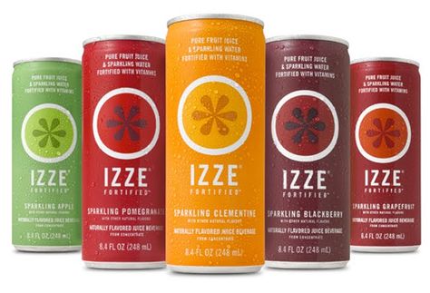 IZZE Sparkling Juice on Packaging of the World - Creative Package Design Gallery Sparkling Juice, Grapefruit Soda, Fruit Slice, Bold Typography, Beverage Packaging, Sparkling Water, Bold Color, Fruit Juice, Soft Drinks