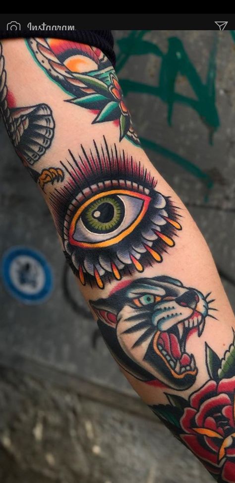 Eye Tattoo On Knee Cap, Old School Tattoo Elbow, Eye Tattoo American Traditional, Neo Old School Tattoo, Neo Traditional Elbow Tattoo, Elbow Tattoos For Women Traditional, Elbow Trad Tattoo, Eye Tattoo Elbow, Old School Eye Tattoo