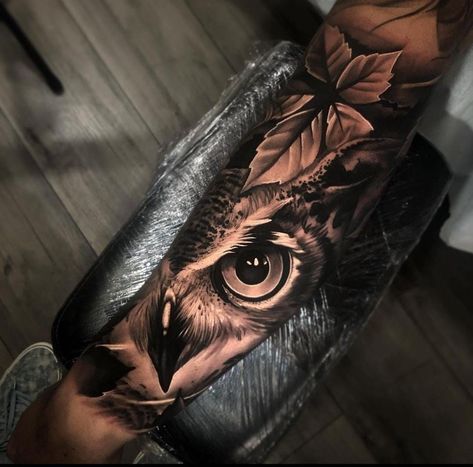 Realistic Tattoo Ideas, Owl Eye Tattoo, Owl Tattoo Sleeve, Traditional Tattoo Drawings, Tattoo Ideas Males, Wildlife Tattoo, Animal Sleeve Tattoo, Spartan Tattoo, African Tattoo