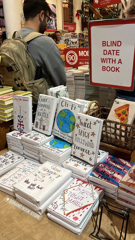 strand book store @ broadway blind date w/ a book 📚 Stores Aesthetic, Bookshop Ideas, Reader Aesthetic, Bookstore Design, Blind Date With A Book, Date With A Book, Bookstore Cafe, Book Exchange, Dream Library