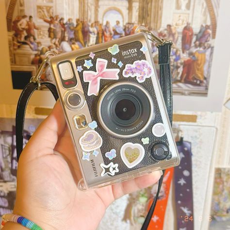 i love my @fujifilm_ca mini evo! you can print polaroids with knowing what they will look like! you can also store them in the camera using an sd card! . . . Follow @doraejou if you want to see more 🫶 #instax #fujifilm #camera #journal #diaries #camera #cameras #fujifilm_xseries #fujifilmminievo #minievo #studygram #desksetup #deskgram #deskgoals #deskspace #deskorganization #ugc #ugccreator #ugccommunity #ugcexample #ugccontent #ugccreators Polaroid Camera Decoration, Instax Evo Mini, Mini Evo Fujifilm, Instax Mini Aesthetic, Fujifilm Instax Mini Ideas, Instax Evo, Fujifilm Instax Mini Evo, Instax Mini Ideas, Journal Diaries