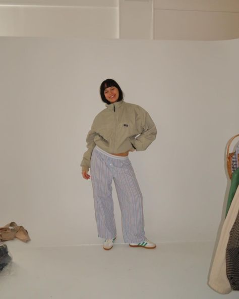 Laini Ozark Outfits, Laini Ozark, Onitsuka Tiger Outfit, Big Pant, Street Fits, Winter Fits, Lookbook Outfits, Go Outside, Inspirational Women