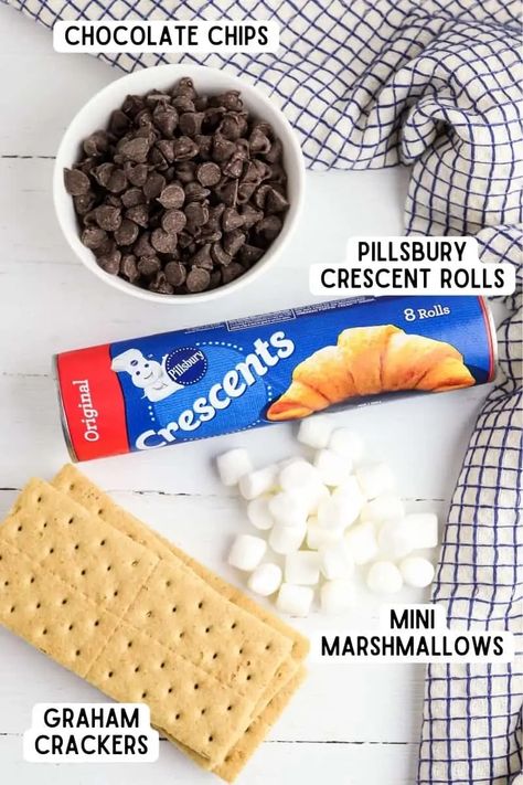 S'mores crescent rolls combine buttery crescent rolls with melted chocolate, marshmallows, and graham cracker crumbs for a delicious treat that has all the flavors of classic s'mores. #smores #crescentrolls #4ingredients #easydesserts Smores Crescent Roll Ups, Smores Crescent Rolls, Crescent Roll Smores Recipe, S’mores Crescent Rolls, S’mores Croissant, Crossiant Recipes, Crescent Roll Dessert, Marshmallow Desserts, Rolls Easy