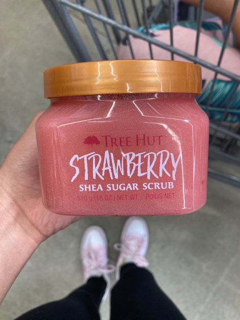 Tree Hut Body Scrub, Strawberry Sugar Scrub, Skin Glow Tips, Shea Sugar Scrub, Black Hair Video, Strawberry Tree, Hygiene Care, Simple Skincare Routine, Shower Skin Care