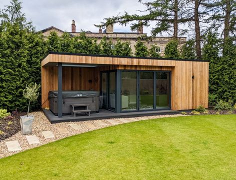 Garden Office Landscaping, Garden Room And Hot Tub, Private Outdoor Hot Tub Ideas, Outdoor Shelters Ideas, Pool House With Hot Tub, Covered Jacuzzi Outdoor Ideas, Garden Room With Sauna, Sauna Jacuzzi Garden, Outdoor Sauna And Hot Tub Ideas Backyards