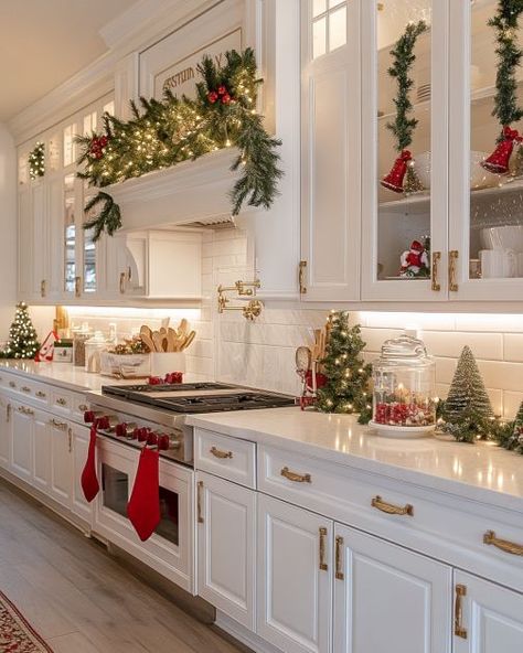 Lady makeovers her kitchen cabinets for Christmas. You must see these 8 amazing ideas Holiday Kitchen Island, Christmas Cabinet Top Decor, Kitchen Decorations For Christmas, Under Cabinet Christmas Decor, Christmas Kitchen Hood Decor, Above The Sink Christmas Decor, Decorate Kitchen Counter For Christmas, Christmas Cabnit Decor, Kitchen Hood Christmas Decor